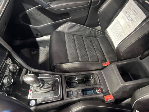 2018 Volkswagen Golf R 4Motion
