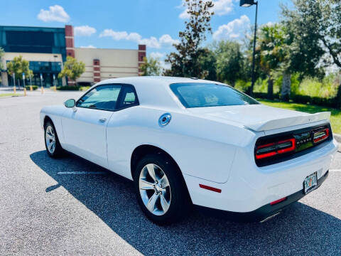 2022 Dodge Challenger SXT