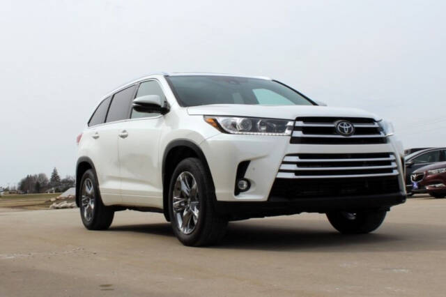 2019 Toyota Highlander for sale at Cresco Motor Company in Cresco, IA