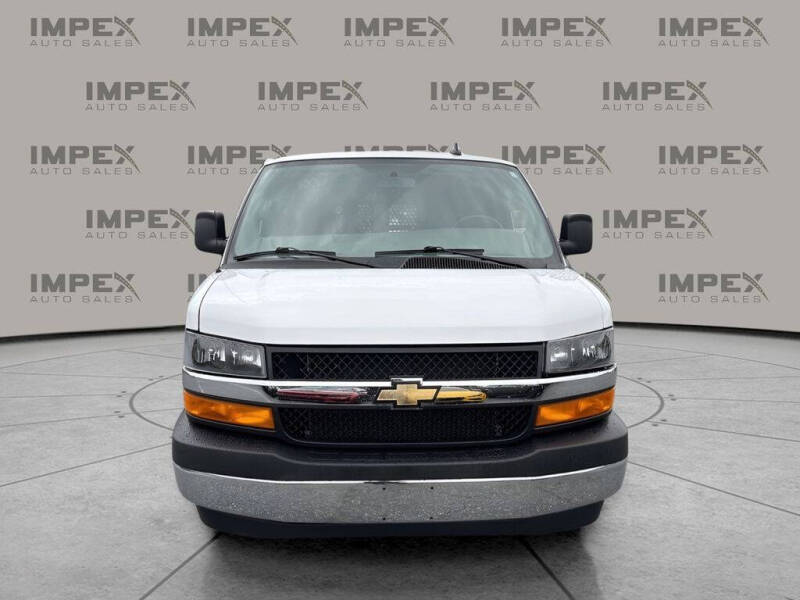 2024 Chevrolet Express 2500