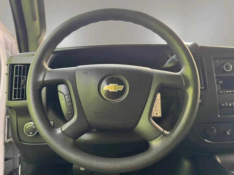 2017 Chevrolet Express 2500