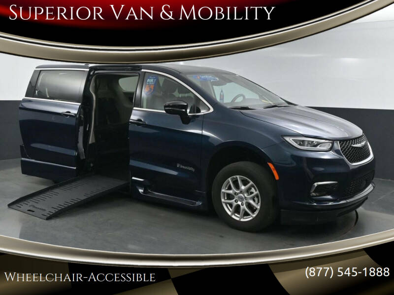 2024 Chrysler Pacifica Touring L