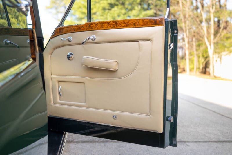 1967 Rolls-Royce Phantom