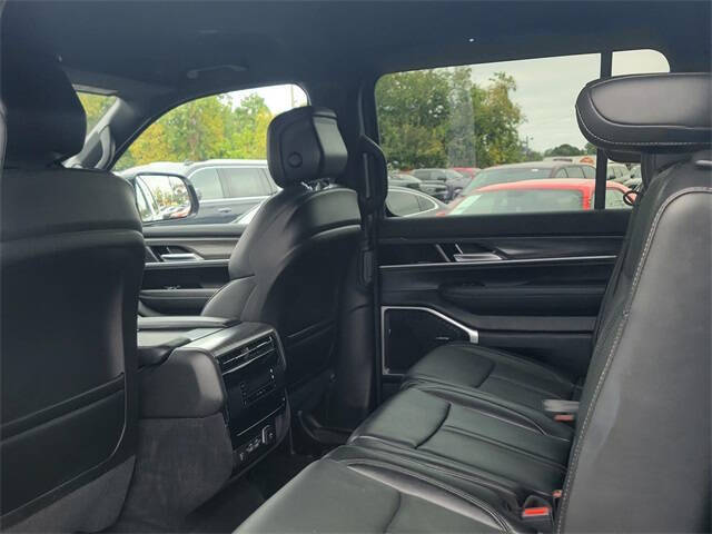 2023 Jeep Wagoneer Series III