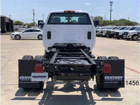 2023 Chevrolet Silverado 5500HD