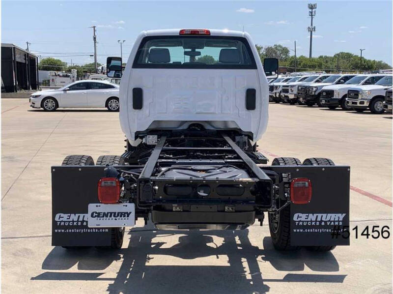 2023 Chevrolet Silverado 5500HD