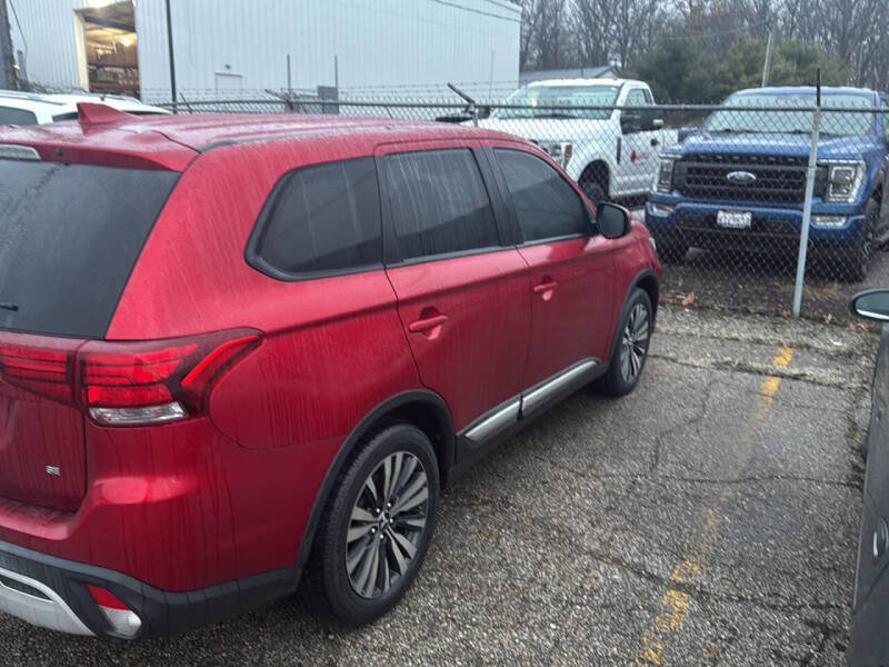 2020 Mitsubishi Outlander SE