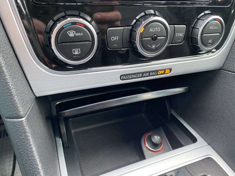 2012 Volkswagen Passat TDI SE