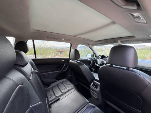 2018 Volkswagen Tiguan 2.0T SEL Premium 4Motion