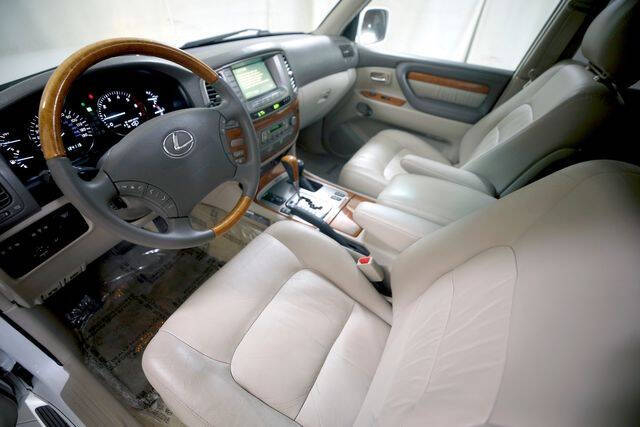 2005 Lexus LX 470