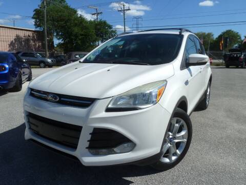 2013 Ford Escape for sale at Das Autohaus Quality Used Cars in Clearwater FL