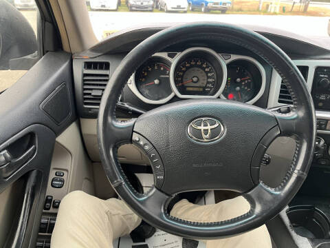 2003 Toyota 4Runner SR5