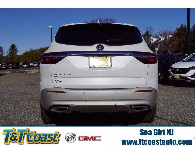 2021 Buick Enclave Essence