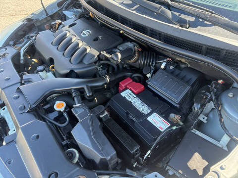 2009 Nissan Versa 1.8 S