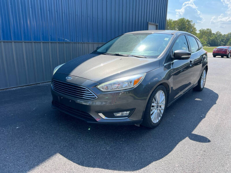 Used 2016 Ford Focus Titanium with VIN 1FADP3N29GL302636 for sale in Sullivan, IN