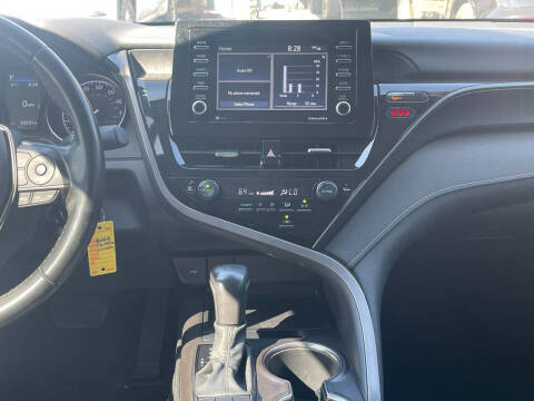 2022 Toyota Camry SE