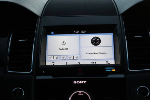 2017 Ford Taurus Limited