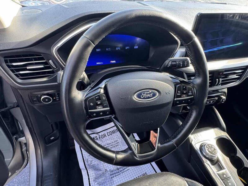 2024 Ford Escape Platinum