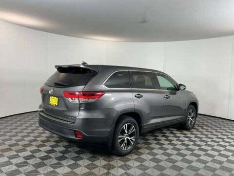 2017 Toyota Highlander LE Plus