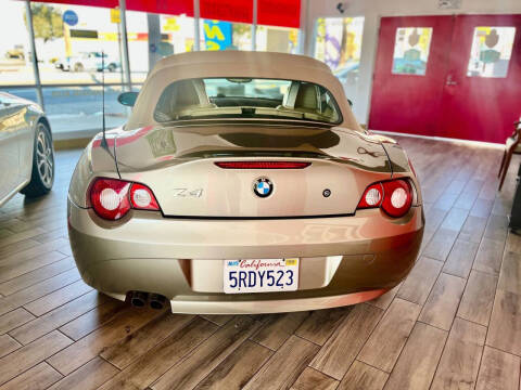 2005 BMW Z4 2.5i