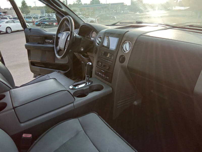 2006 Lincoln Mark LT