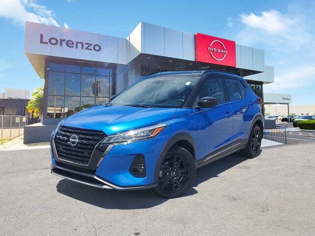 2022 Nissan Kicks SR