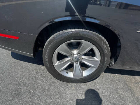 2019 Dodge Challenger SXT