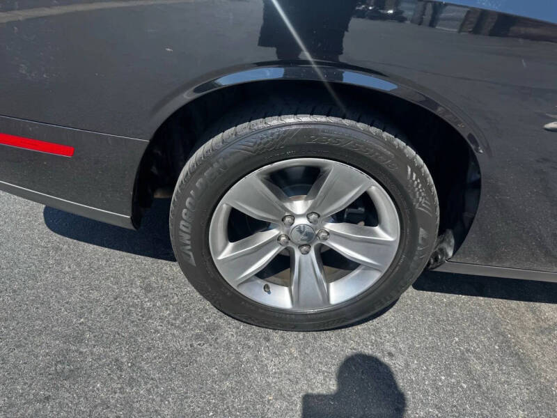 2019 Dodge Challenger SXT