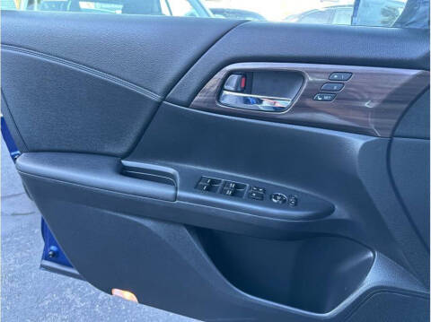 2017 Honda Accord Hybrid Touring