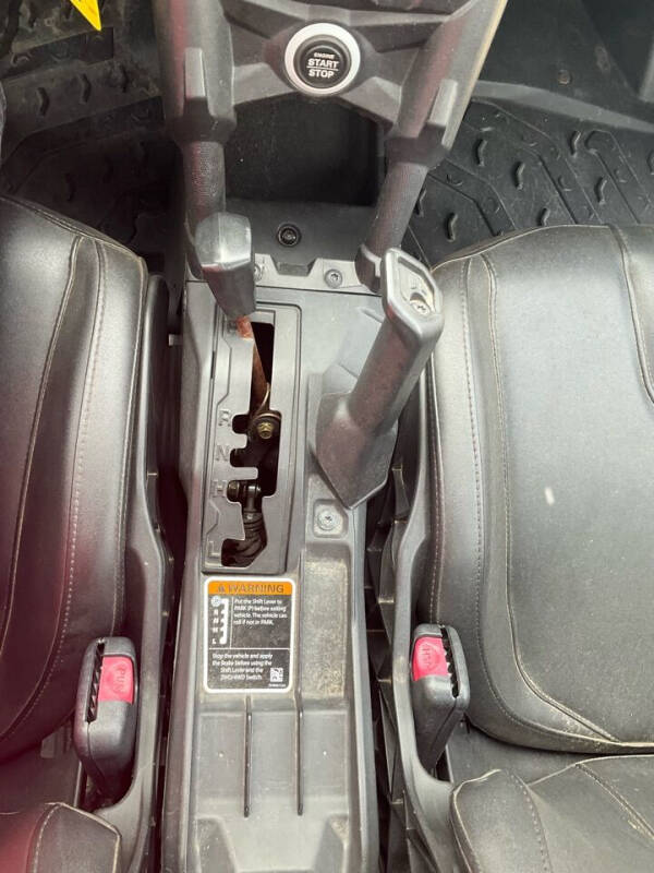 2018 Can-Am MAVERICK X3 SERIES