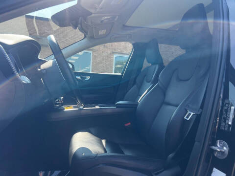 2023 Volvo XC60 B5 Core