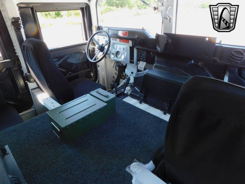 2008 AM General Hummer