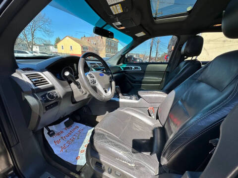 2014 Ford Explorer Sport