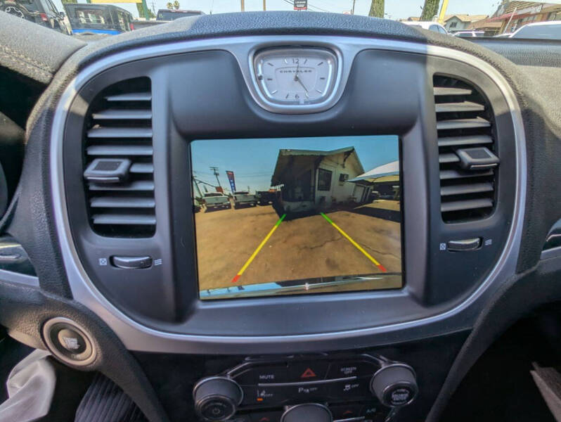 2018 Chrysler 300 Limited