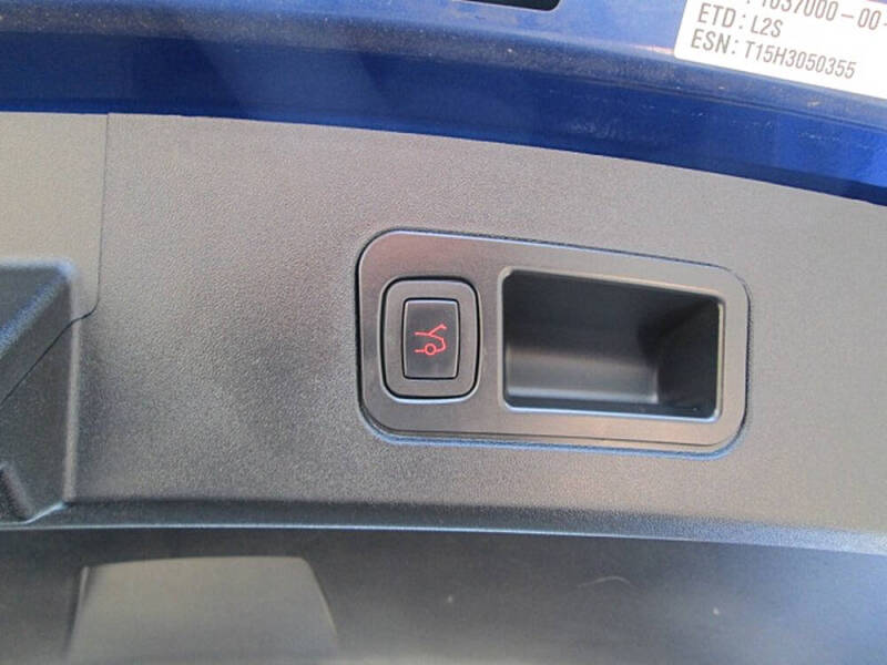 2015 Tesla Model S 90D