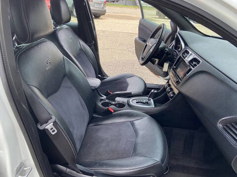 2012 Chrysler 200 S