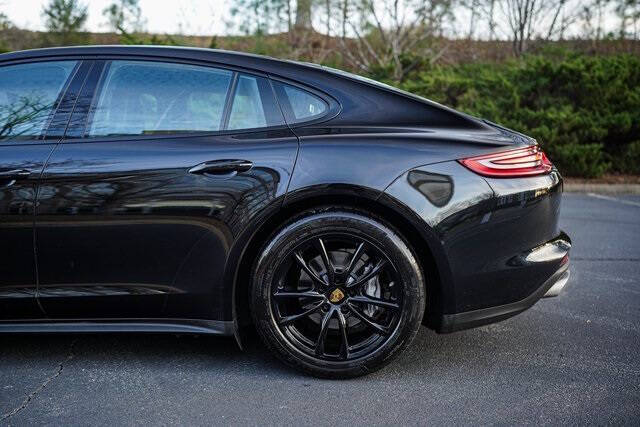 2018 Porsche Panamera 4