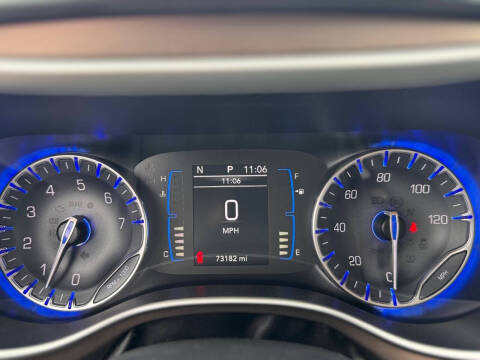 2017 Chrysler Pacifica Touring-L