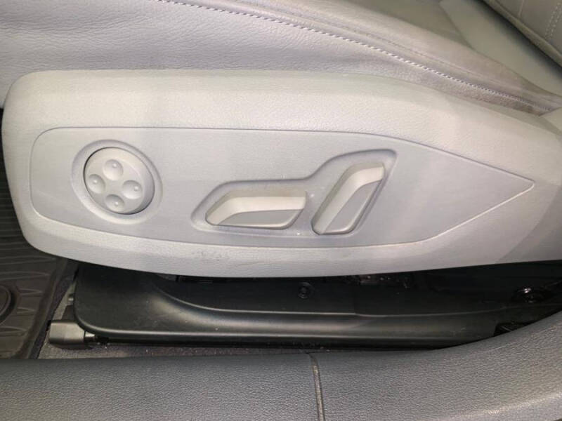 2019 Audi A4 quattro Premium 45 TFSI