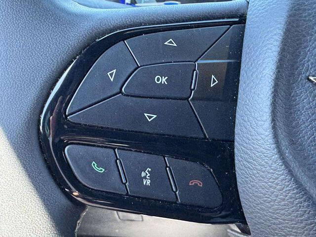 2024 Chrysler Pacifica Plug-In Hybrid Select
