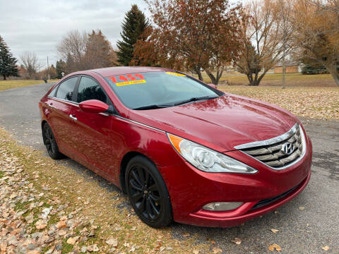 2013 Hyundai Sonata for sale at BELOW BOOK AUTO SALES in Idaho Falls ID
