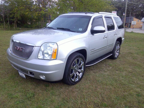 2010 GMC Yukon for sale at Triangle Auto Sales in Elgin IL