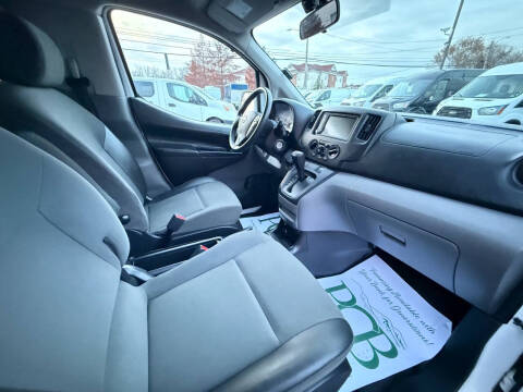 2020 Nissan NV200 SV