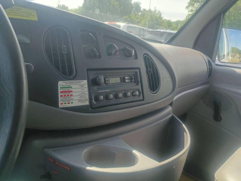 1999 Ford E-350