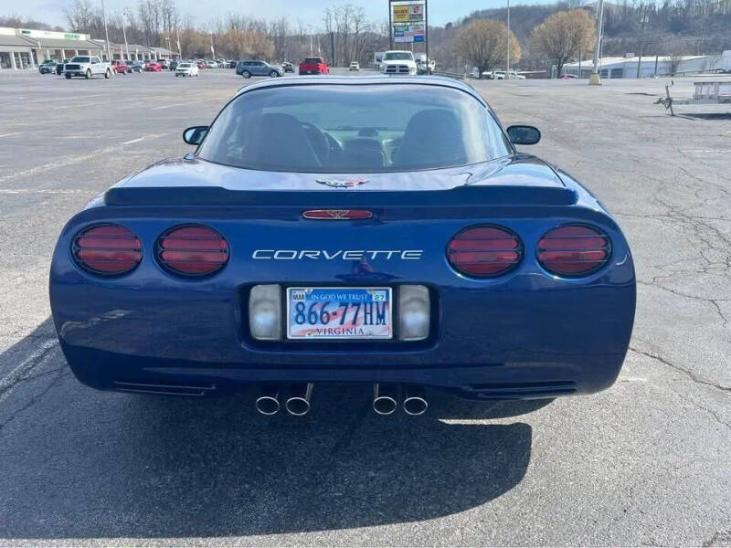 2004 Chevrolet Corvette