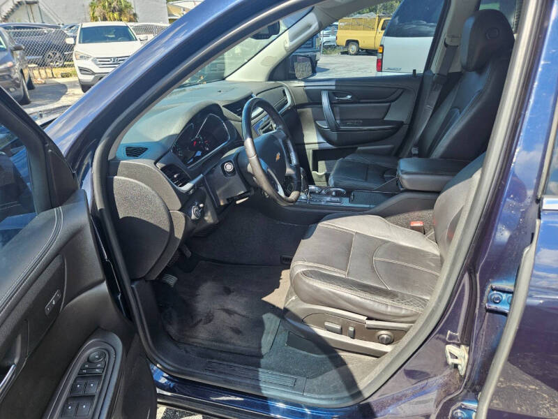 2017 Chevrolet Traverse LT