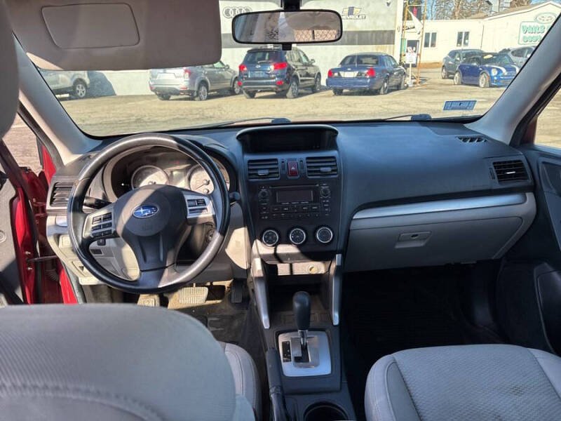 2014 Subaru Forester 2.5i