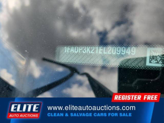 Black 2014 Ford Focus SE SE 4dr Hatchback 24