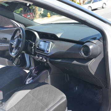 2020 Nissan Kicks S