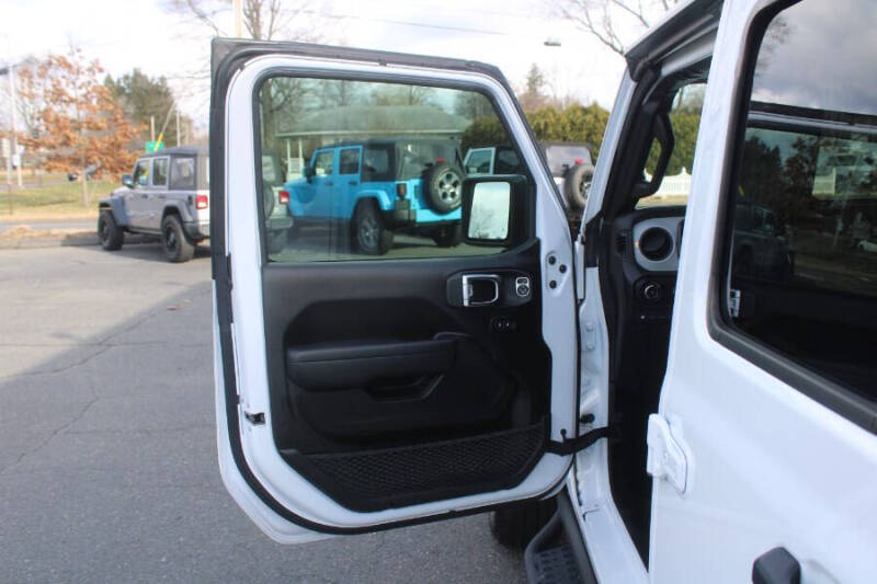 2024 Jeep Wrangler Willys 4xe